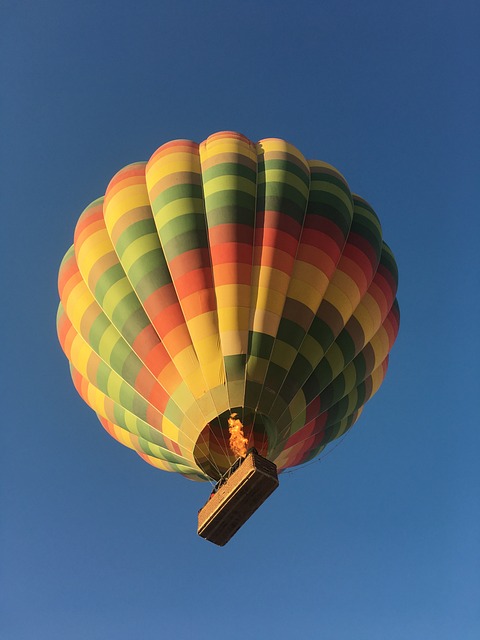 hot-air balloon